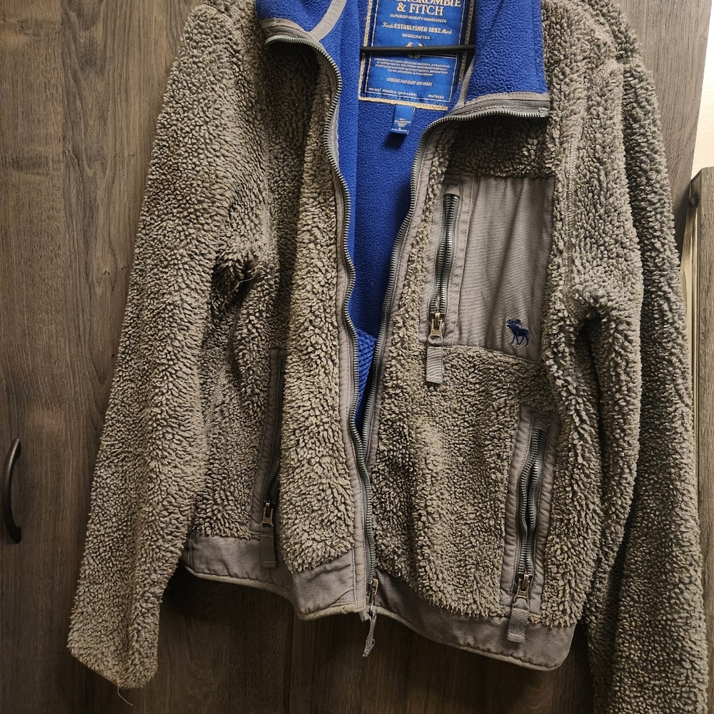 Abercrombie & Fitch fleece